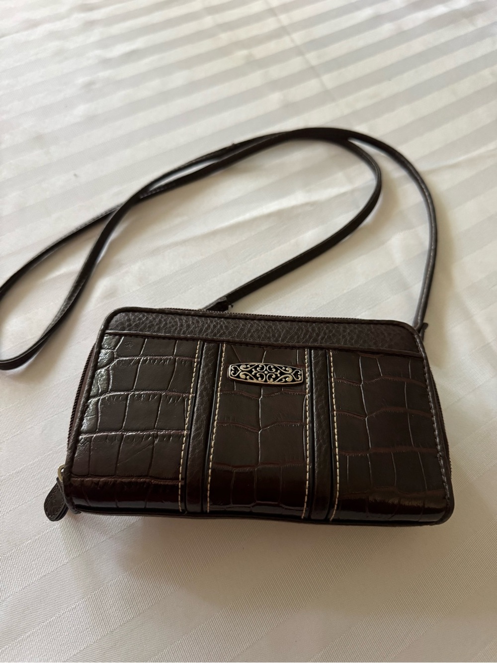 Women's Dark Brown Croc-Embossed Crossbody Wallet - Unbranded